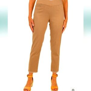 NWT RUBY RD.
Pull-On Fringed Denim Ankle Pant color Mahogany